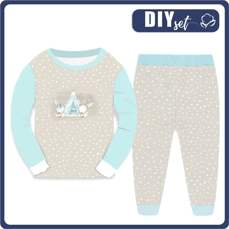 KINDERPYJAMAS "MIKI" - TIERE IN TIPI / WEIßE SPUREN / beige (MAGISCHER WEIHNACHTSWALD) - Nähset